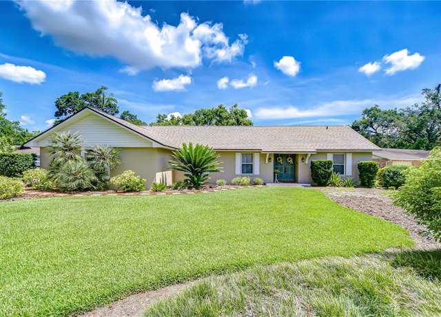 Property at 1807 Parkwood Dr, Valrico, FL 33594, 3 beds, 2 baths