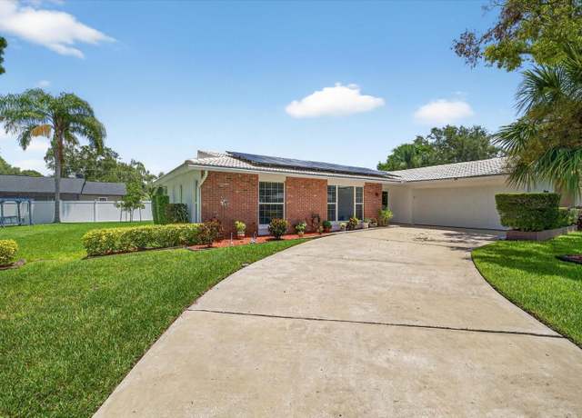 Property at 1228 Inverness Dr, Dunedin, FL 34698, 3 beds, 2 baths