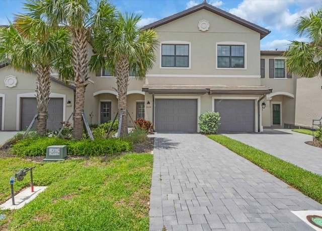 Property at 15131 Sunny Day Dr, Bradenton, FL 34211, 3 beds, 2.5 baths