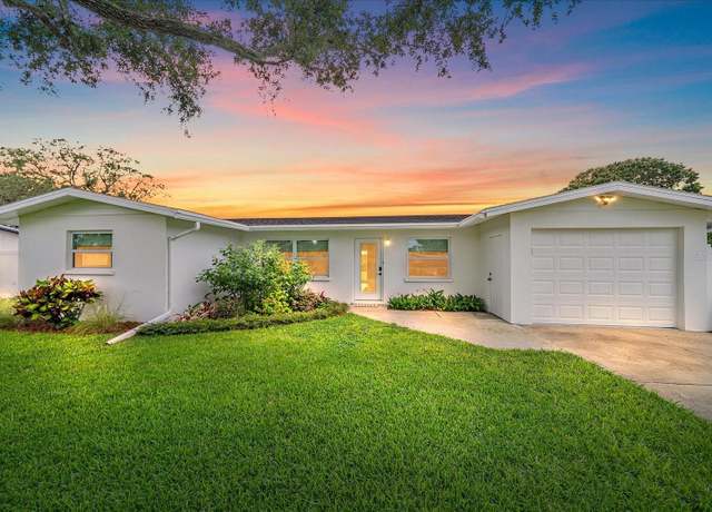 Property at 4414 Alhambra Ave, Sarasota, FL 34231, 2 beds, 2.5 baths