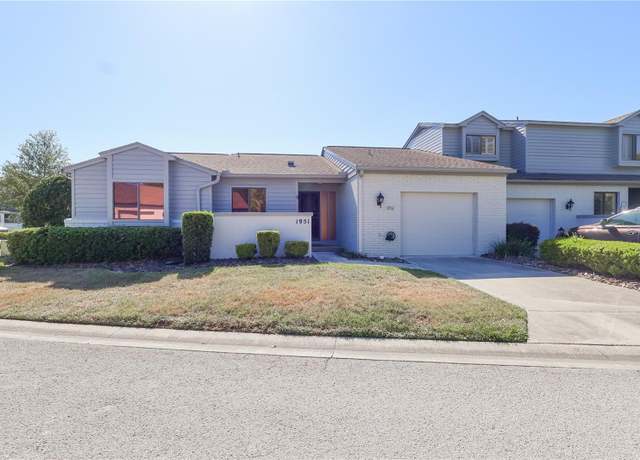 Property at 1951 SE 37th Court Cir, Ocala, FL 34471, 3 beds, 2 baths