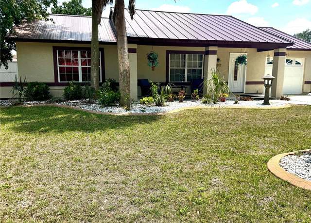 Property at 340 Oak Track Loop, Ocala, FL 34472, 2 beds, 2 baths