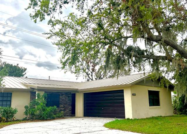 Property at 3608 Oak Bark Ln, Brandon, FL 33511, 4 beds, 2 baths