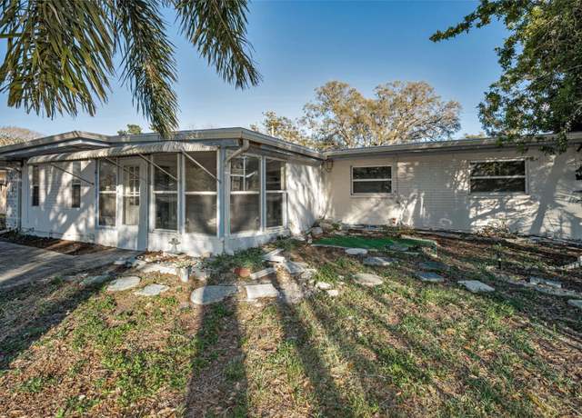 Property at 1361 Byron Dr, Clearwater, FL 33756, 5 beds, 2 baths