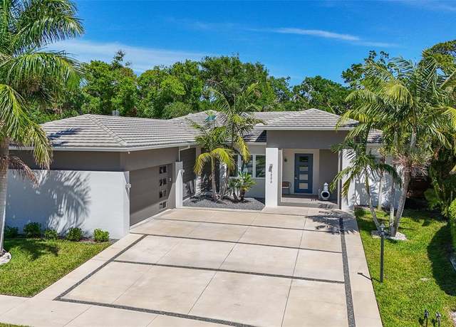 Property at 5856 Meriwether Pl, Sarasota, FL 34232, 4 beds, 3.5 baths