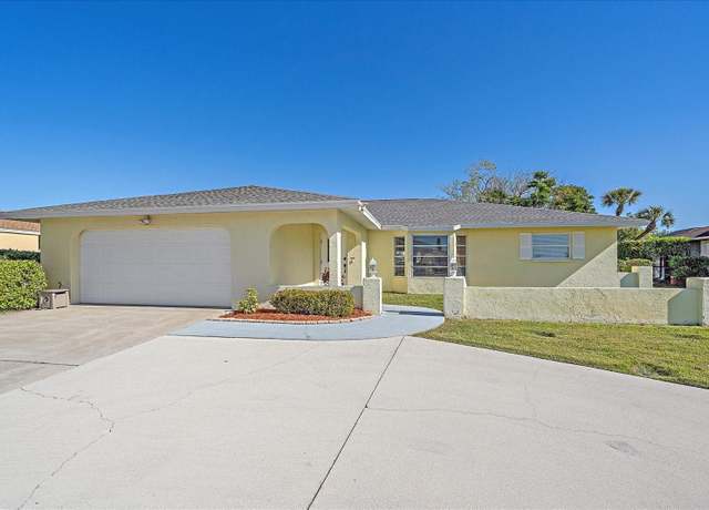Property at 1003 N Gondola Dr, Venice, FL 34293, 3 beds, 2 baths