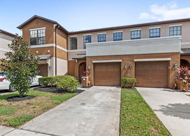 Property at 3331 Windsor Lake Cir, Sanford, FL 32773, 2 beds, 2.5 baths