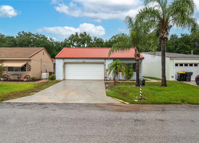 Property at 409 San Jose Dr, Winter Haven, FL 33884, 3 beds, 2 baths