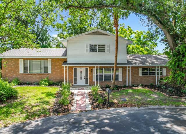 Property at 1631 Monterey Ln, Lakeland, FL 33813, 4 beds, 3.5 baths