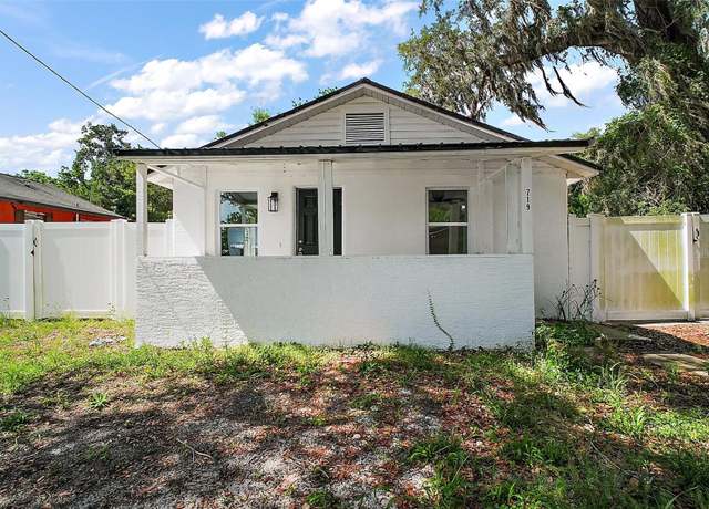 Property at 719 NW 8th St, Ocala, FL 34475, 2 beds, 2 baths