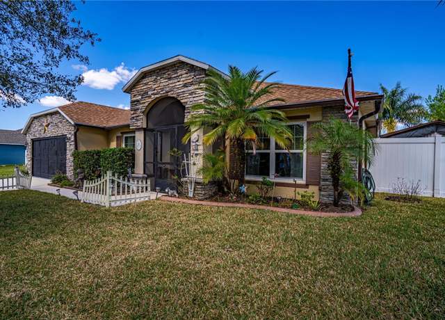 Property at 625 Hatchwood Dr, Haines City, FL 33844, 4 beds, 2 baths