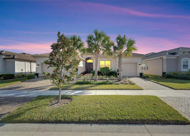 Property at 15314 Valencia Del Sol St, Wimauma, FL 33598, 3 beds, 3 baths