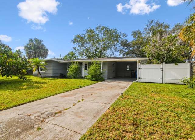 Property at 520 Fairfax Ln, Apollo Beach, FL 33572, 4 beds, 2 baths