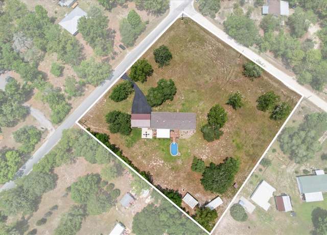 Property at 8663 N Zaval Ave, Dunnellon, FL 34433, 3 beds, 2 baths