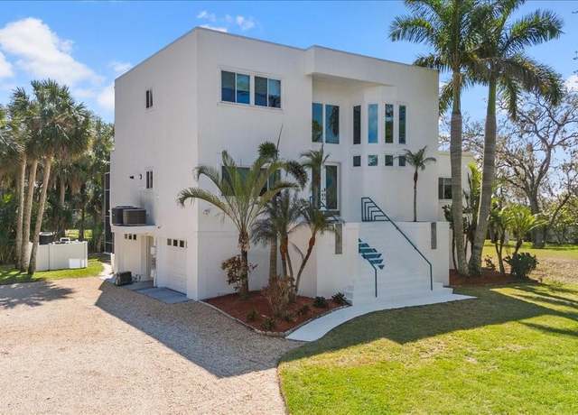 Property at 375 Wellington Ave, Oldsmar, FL 34677, 4 beds, 3 baths