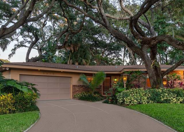 Property at 5670 11th St S, St Petersburg, FL 33705, 3 beds, 2 baths