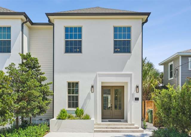 Property at 413 W Park Ave #1, Tampa, FL 33602, 4 beds, 3.5 baths