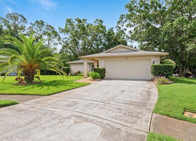Property at 2875 Lomond Dr, Palm Harbor, FL 34684, 2 beds, 2 baths