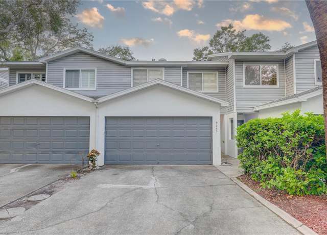 Property at 9235 Jakes Path, Largo, FL 33771, 3 beds, 2.5 baths