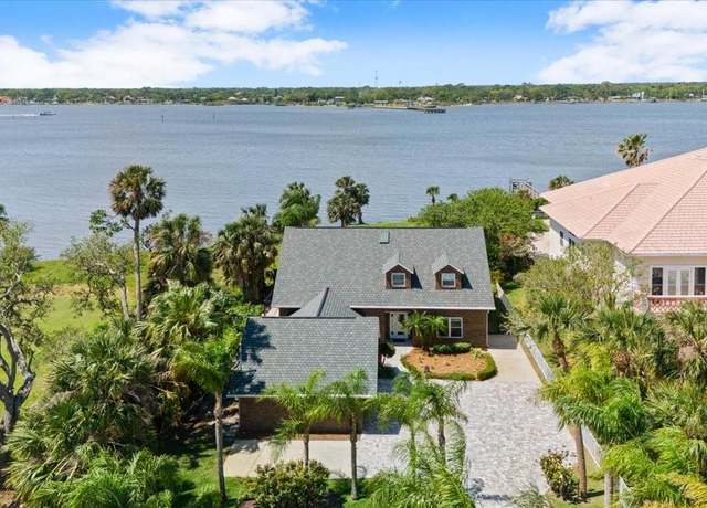 Property at 1517 N Halifax Ave, Daytona Beach, FL 32118, 3 beds, 2.5 baths