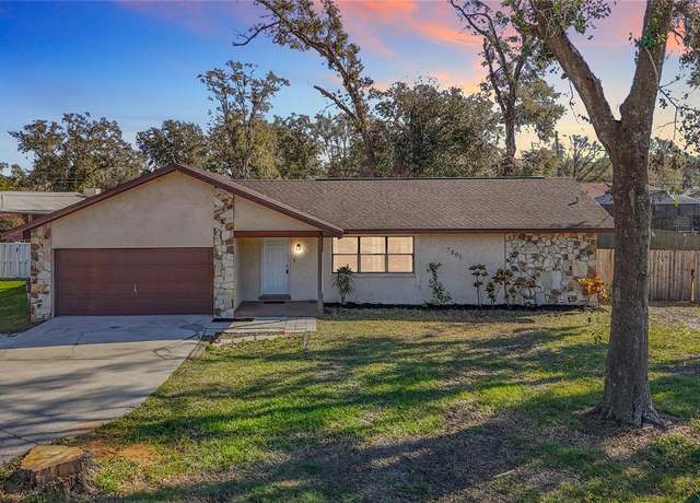 Property at 7801 Rolling Grove Dr W, Lakeland, FL 33810, 3 beds, 2 baths