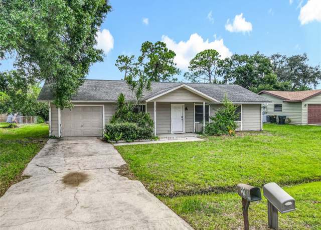 Property at 824 Thuringer St NW, Palm Bay, FL 32907, 3 beds, 2 baths