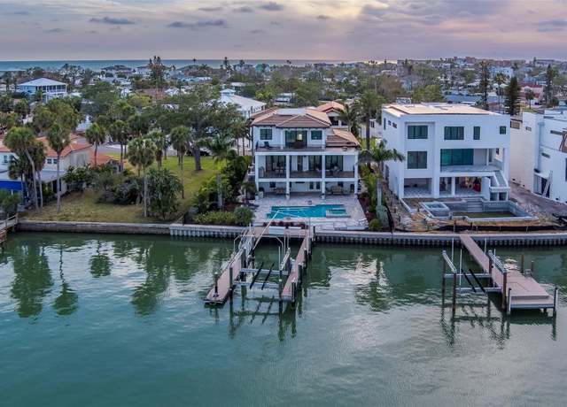 Property at 15805 Redington Dr, Redington Beach, FL 33708, 4 beds, 4 baths
