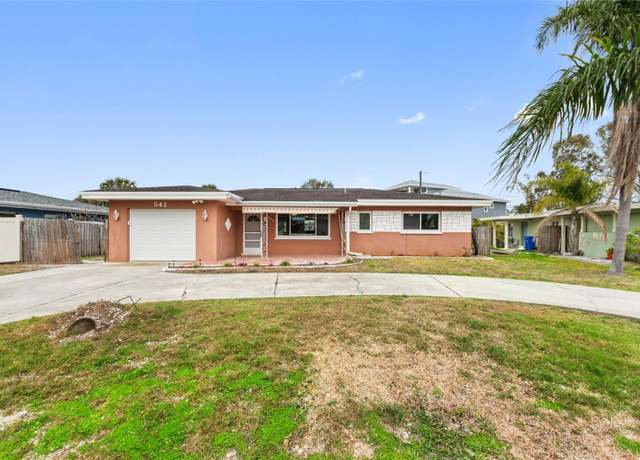 Property at 542 Baywood Dr S, Dunedin, FL 34698, 2 beds, 2 baths
