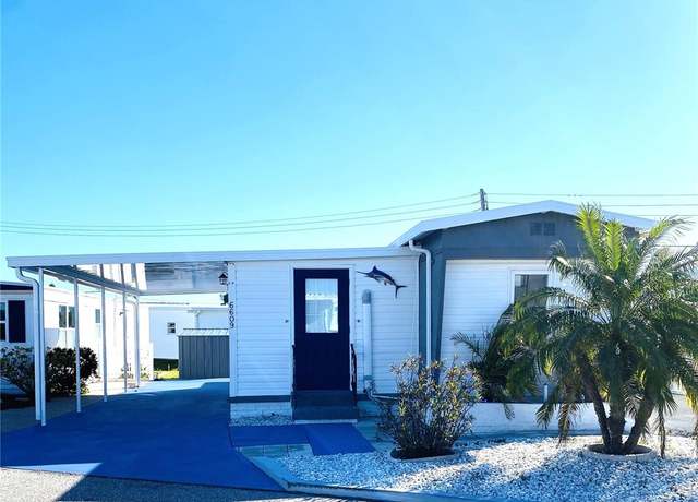Property at 6609 California St, Bradenton, FL 34207, 2 beds, 1.5 baths
