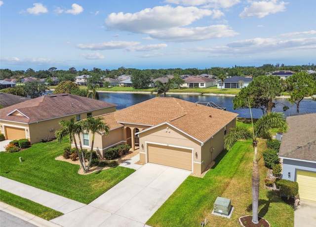 Property at 327 64th Avenue Cir E, Bradenton, FL 34203, 3 beds, 2 baths