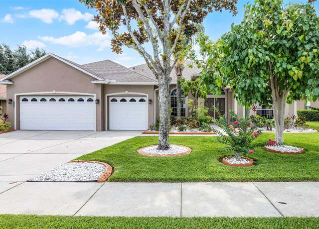 Property at 965 Dartmouth Ave, Clermont, FL 34711, 4 beds, 3 baths