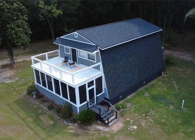 Property at 15024 NW 89th St, Alachua, FL 32615, 3 beds, 2.5 baths
