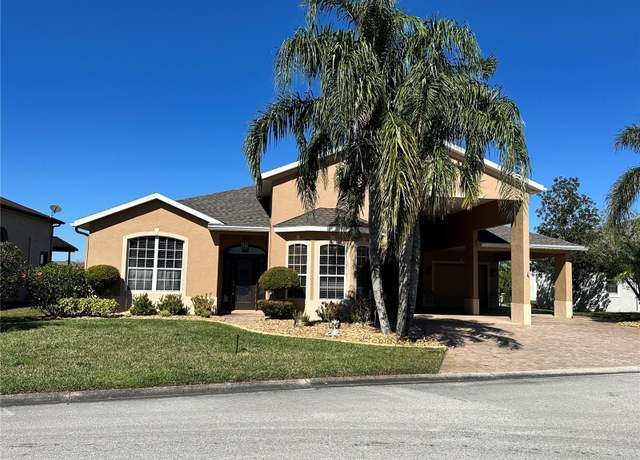 Property at 1015 Crossroads Dr, Polk City, FL 33868, 3 beds, 2.5 baths