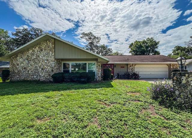 Property at 3545 SE 24th Ave, Ocala, FL 34471, 3 beds, 2.5 baths