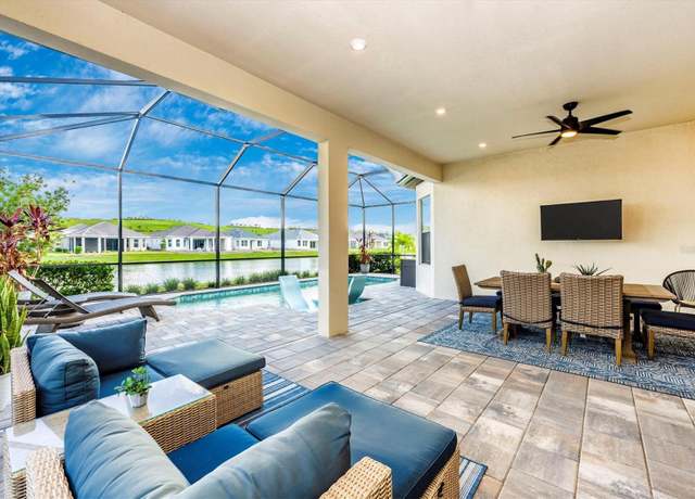 Property at 6249 Mesa Gln, Bradenton, FL 34203, 3 beds, 3 baths