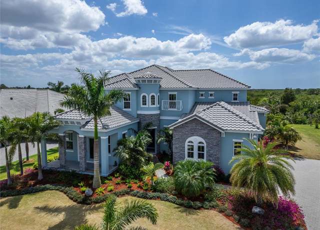 Property at 814 Manns Harbor Dr, Apollo Beach, FL 33572, 6 beds, 5.5 baths