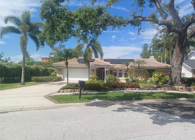 Property at 14115 Harborwood Dr, Largo, FL 33774, 3 beds, 3 baths