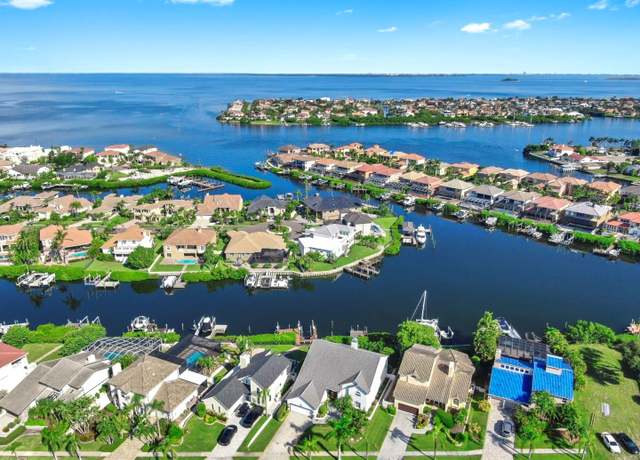 Property at 929 Symphony Isles Blvd, Apollo Beach, FL 33572, 3 beds, 2 baths