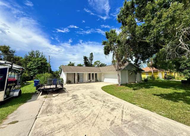 Property at 5824 Whistlewood Cir, Sarasota, FL 34232, 3 beds, 2 baths