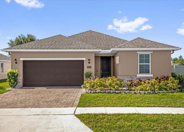 Property at 212 Messina Pl, Howey In The Hills, FL 34737, 3 beds, 2 baths