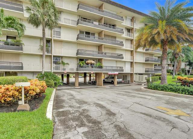 Property at 555 NW 4th Ave #2220, Boca Raton, FL 33432, 2 beds, 2 baths