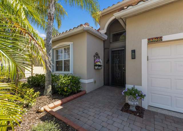 Property at 4134 63rd Ter E, Sarasota, FL 34243, 3 beds, 2 baths