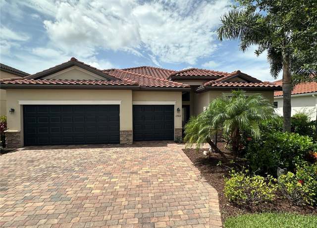 Property at 13422 Saw Palm Creek Trl, Lakewood Ranch, FL 34211, 4 beds, 3 baths