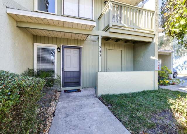 Property at 1561 Lakeview Dr #945, Sebring, FL 33870, 2 beds, 2.5 baths