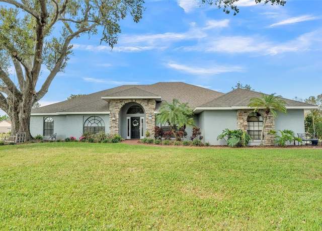 Property at 1201 Grey Fox Hollow Dr, Winter Haven, FL 33880, 4 beds, 2.5 baths