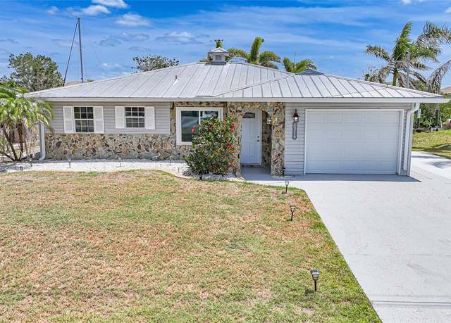 Property at 4326 Palm Dr, Punta Gorda, FL 33950, 3 beds, 2 baths