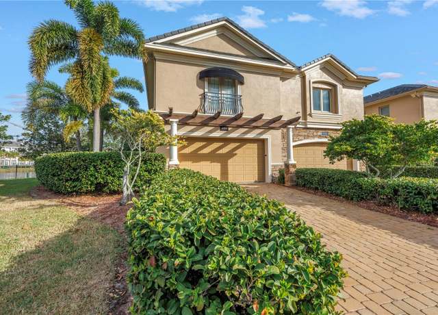 Property at 650 Saxony Blvd, St Petersburg, FL 33716, 3 beds, 3.5 baths