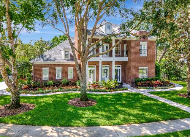 Property at 29540 Chapel Park Dr, Wesley Chapel, FL 33543, 5 beds, 4 baths