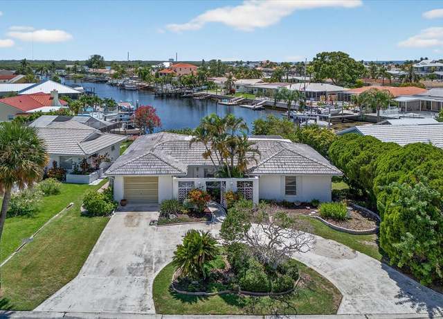 Property at 3818 Topsail Trl, New Port Richey, FL 34652, 2 beds, 2 baths