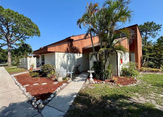 Property at 2058 Sunset Point Rd #11, Clearwater, FL 33765, 2 beds, 1 bath